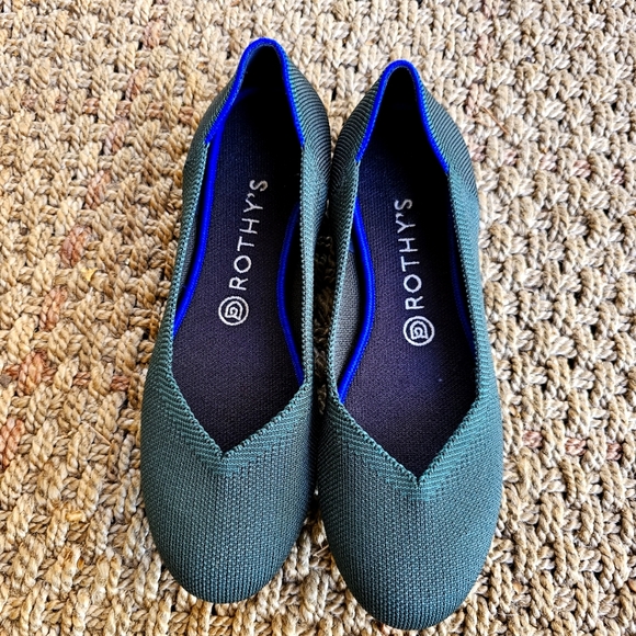 Rothy's Shoes - Rothy's The Flat Round Toe Ballet Flat in Forest Green 8.5